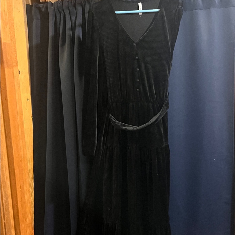 HALARA Elegant Black Long Sleeve Dress